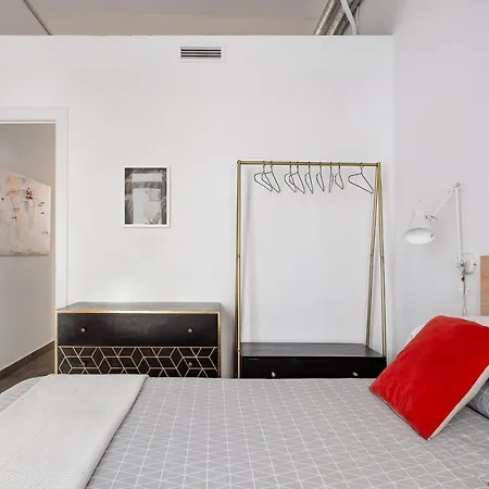 Stylish With Terrace For Couple Or Family Apartment