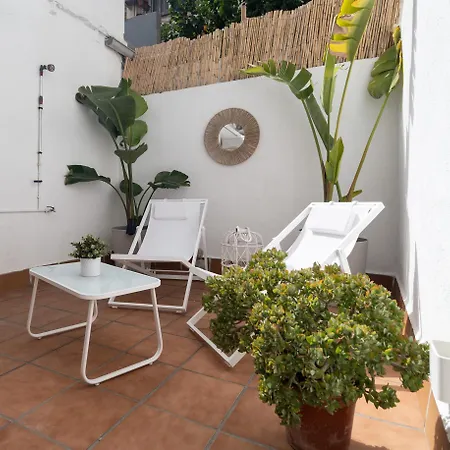 Stylish With Terrace For Couple Or Family *