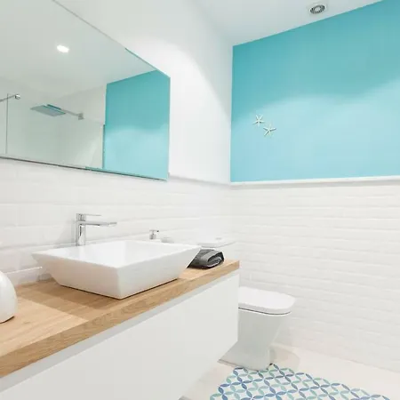 Stylish With Terrace For Couple Or Family Apartment